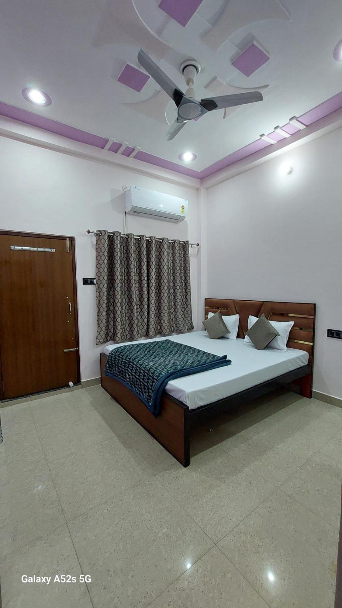 Narayani Paying Guest House Varanasi Eksteriør bilde
