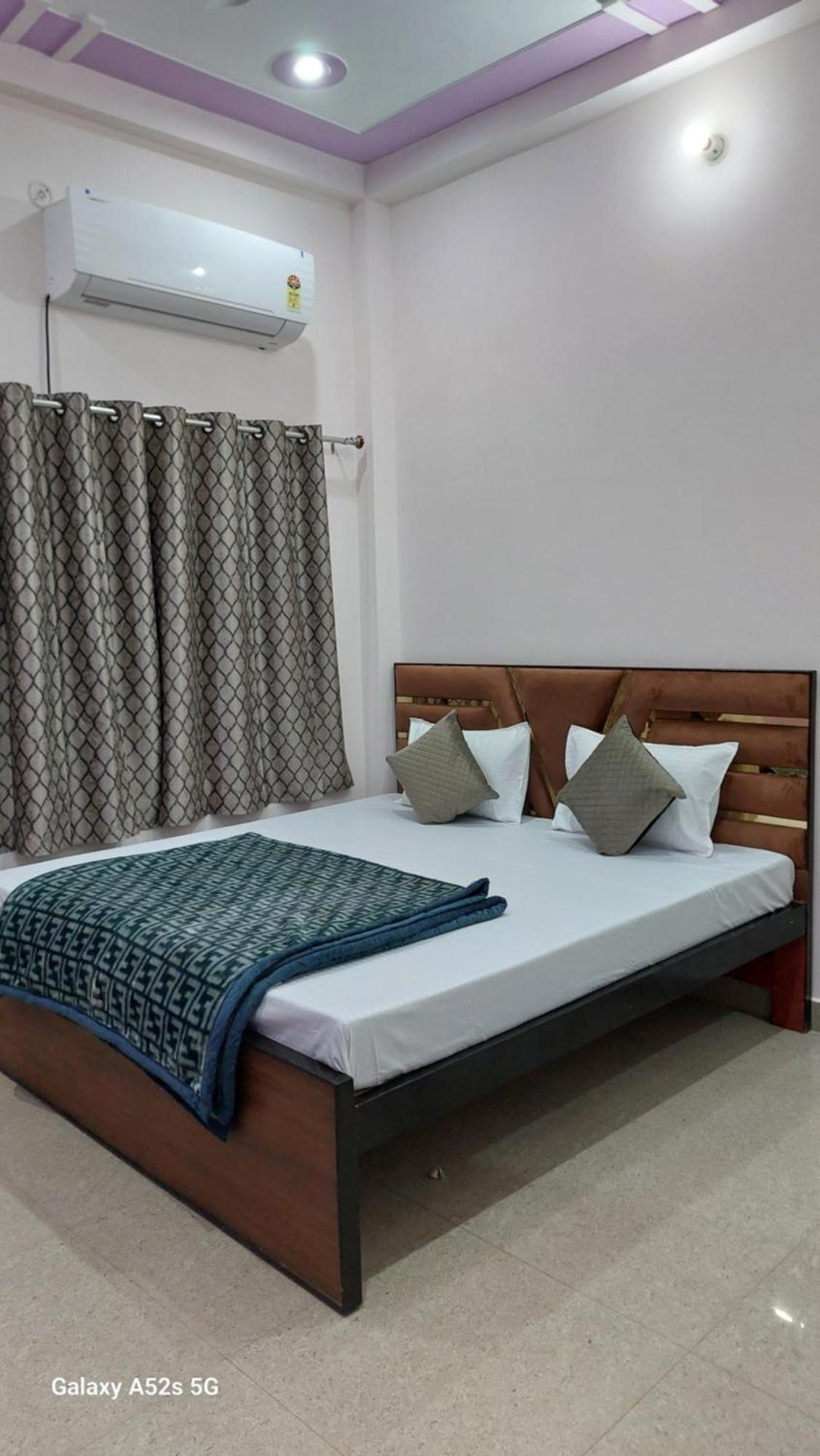 Narayani Paying Guest House Varanasi Eksteriør bilde