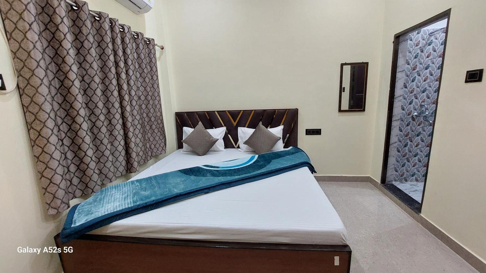 Narayani Paying Guest House Varanasi Eksteriør bilde