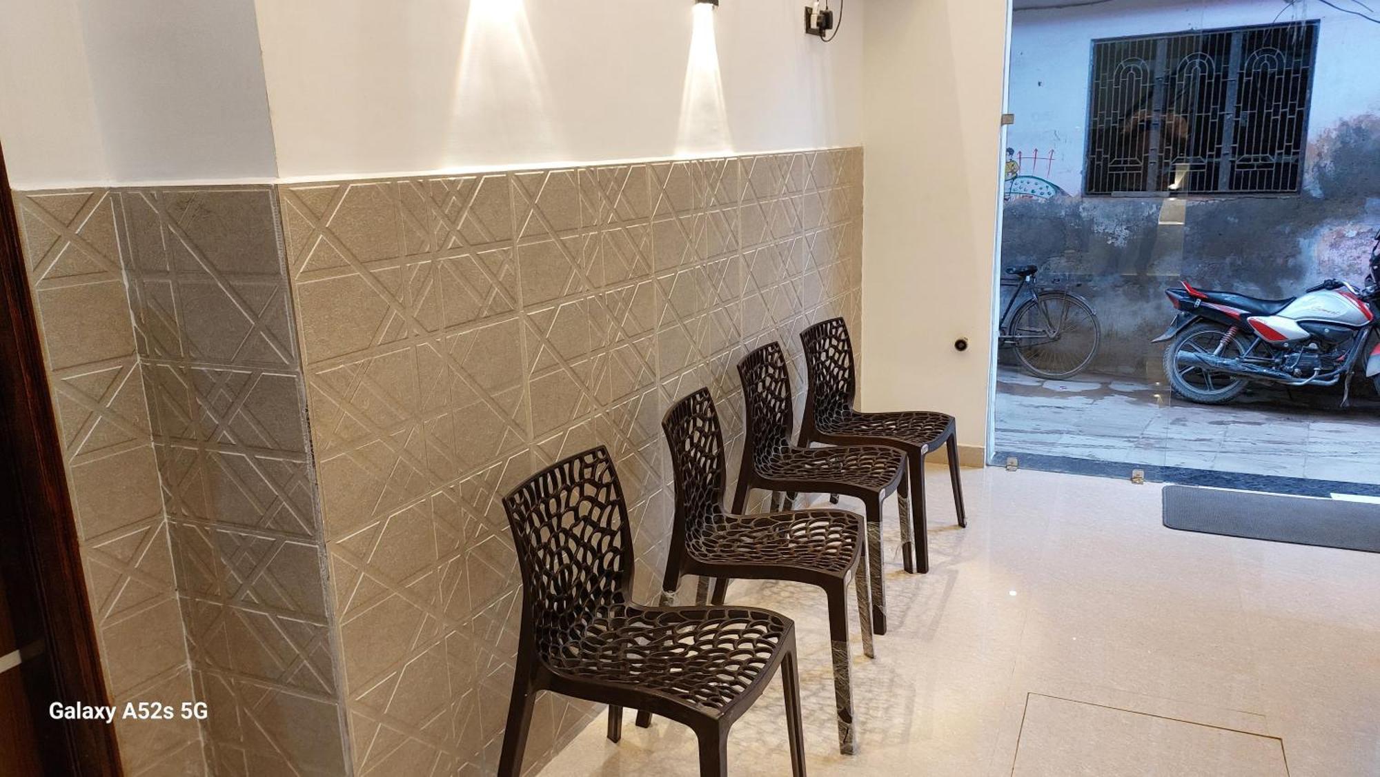 Narayani Paying Guest House Varanasi Eksteriør bilde