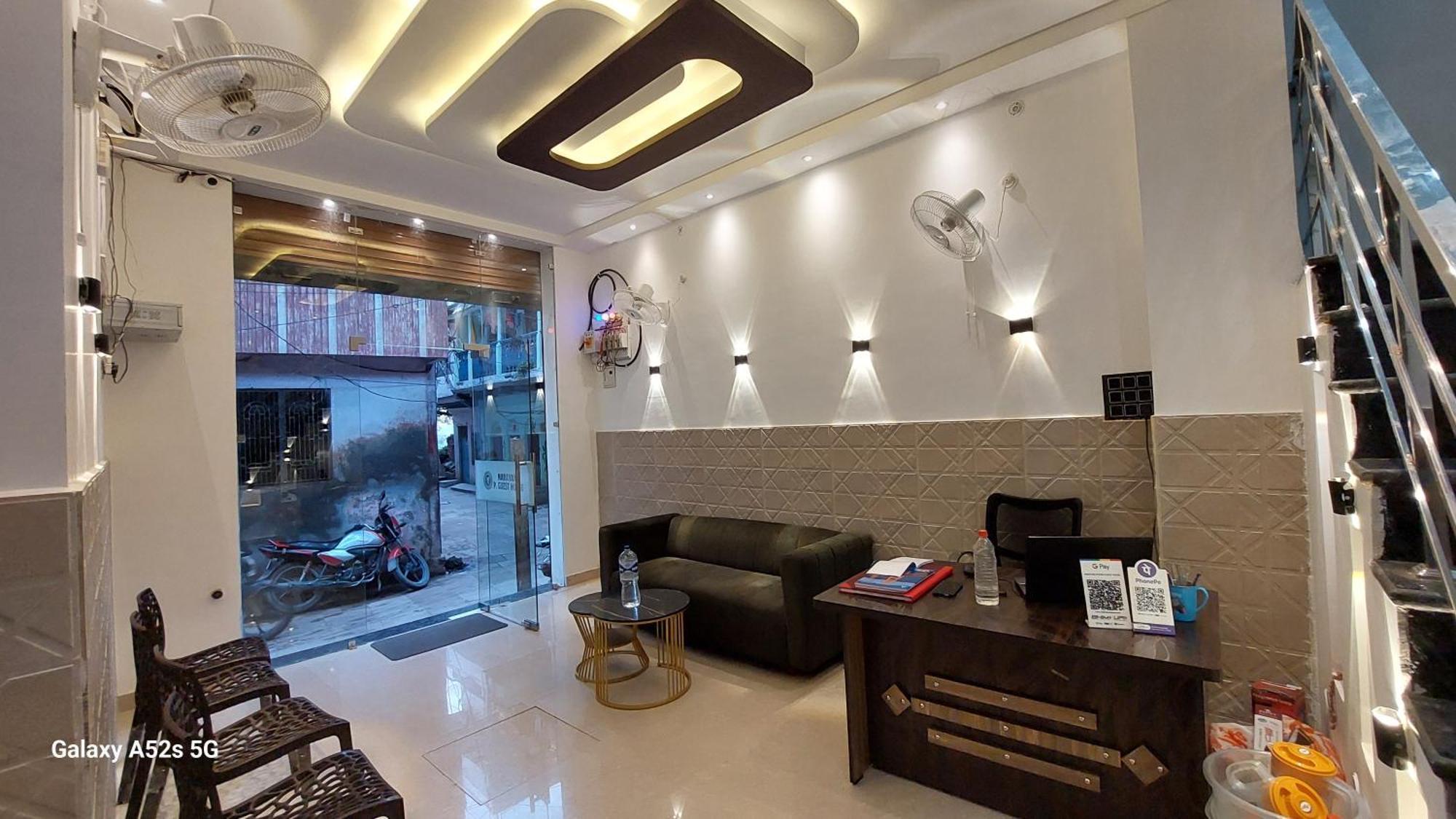Narayani Paying Guest House Varanasi Eksteriør bilde